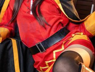 光影下的吉他姐姐，Poppa Chan的作品让人嫉妒不已